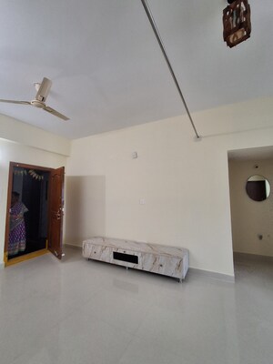 Living Room in 3 BHK Apartment at Kondapur – for Rent
