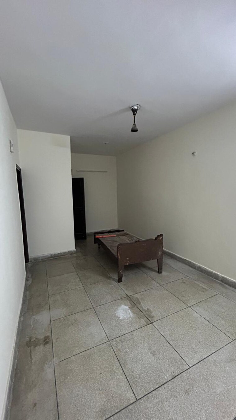 Bathroom, ansal-plaza-sector-23 1 Bedroom 600 Sq.Ft. Builder Floor In Sector 23 Gurgaon 9653612