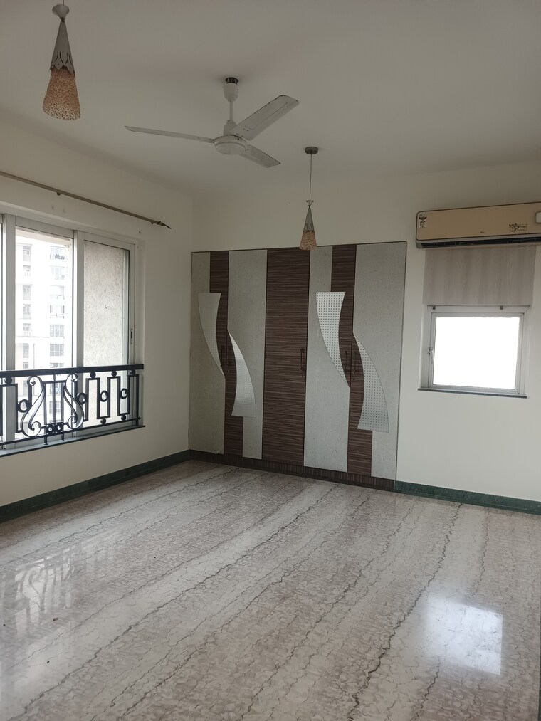 Room, hiranandani-meadows 3 Bedroom 1390 Sq.Ft. Apartment In Manpada Thane 9653635