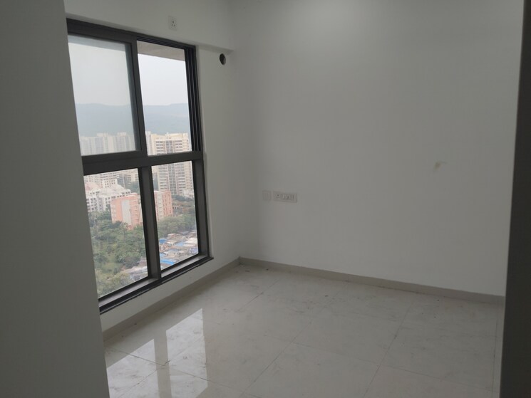 Room, uk-iridium 1 Bedroom 395 Sq.Ft. Apartment In Kandivali East Mumbai 9653627
