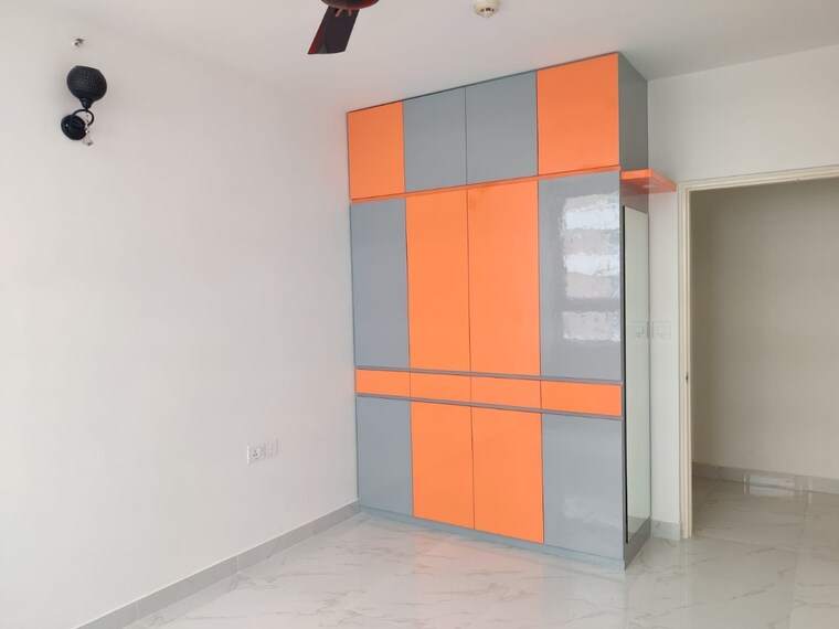 Room, mantri-lithos 3 Bedroom 1740 Sq.Ft. Apartment In Thanisandra Bangalore 9653632