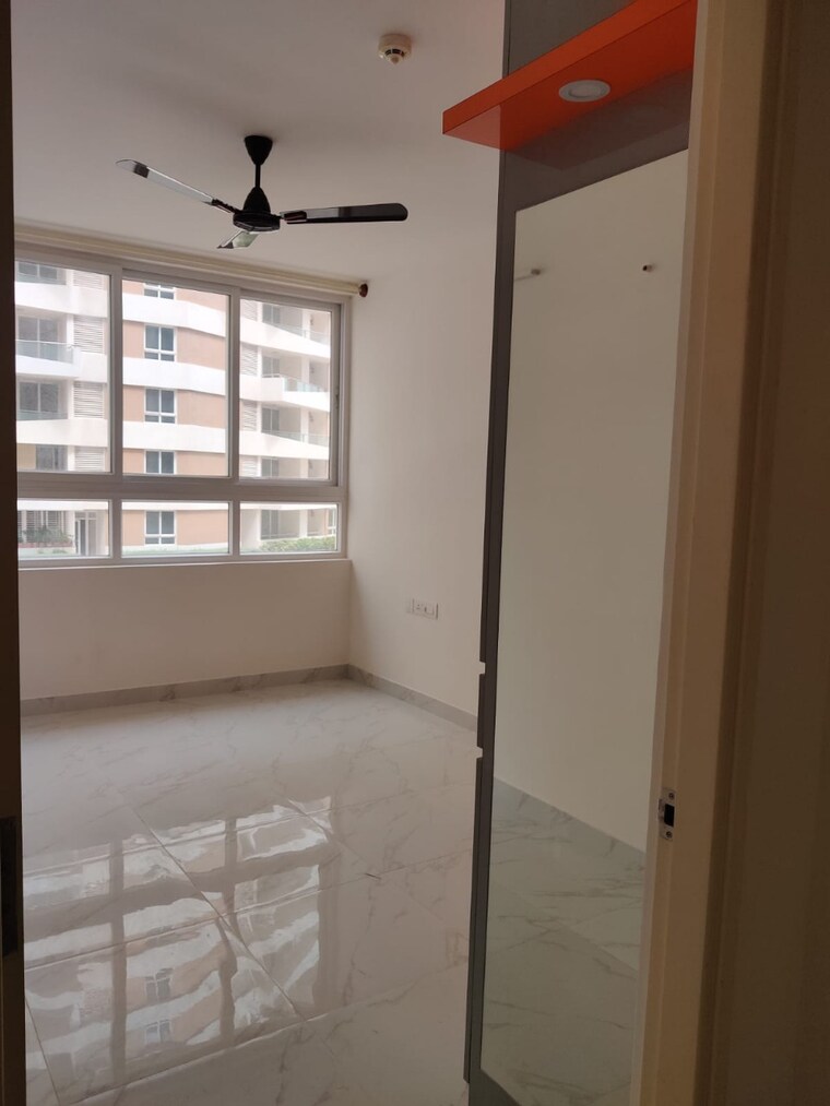 Room, mantri-lithos 3 Bedroom 1740 Sq.Ft. Apartment In Thanisandra Bangalore 9653632