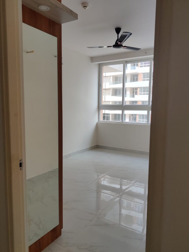 Room, mantri-lithos 3 Bedroom 1740 Sq.Ft. Apartment In Thanisandra Bangalore 9653632