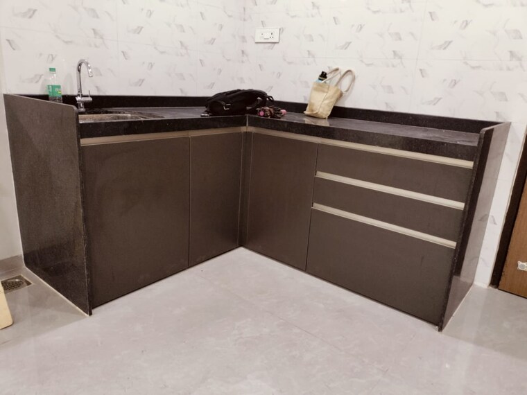 Room, roha-vatika 1 RK 279 Sq.Ft. Apartment In Kurla East Mumbai 9653686