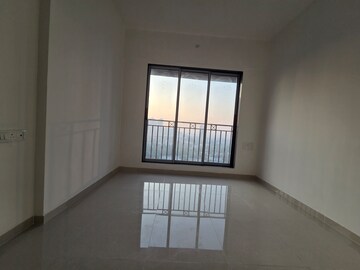 Room in 2 BHK Apartment at Gulmohar CHS Goregaon, Goregaon West – for Rent