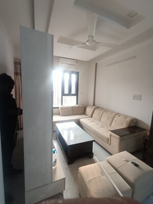 Master Bedroom in 3 BHK Builder Floor at Ansal Plaza Sector-23, Sector 23 – for Rent