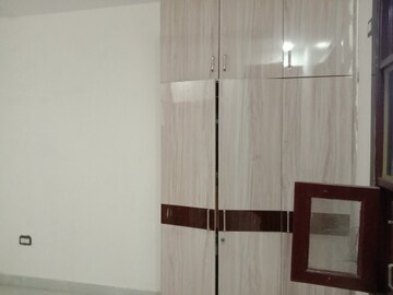 Furnished Amenities in 2 BHK Builder Floor at Dwarka Mor – for Sale