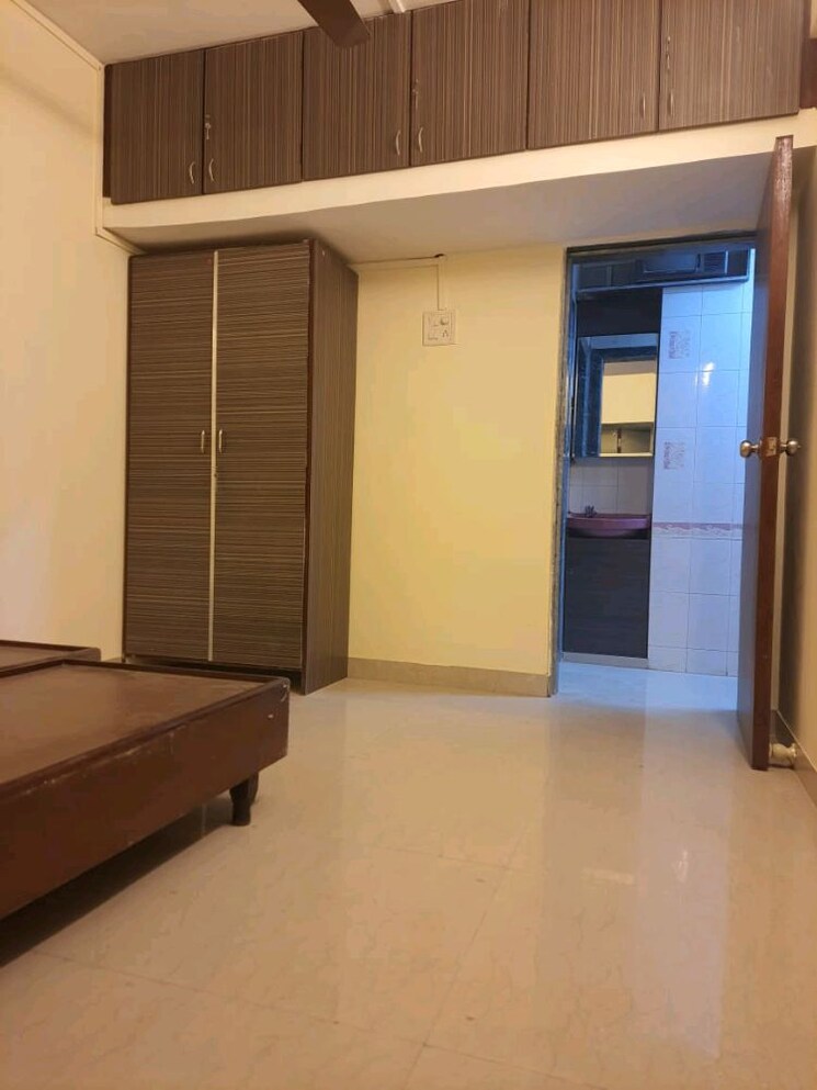 Room, yashodham-complex 2 Bedroom 650 Sq.Ft. Apartment In Goregaon East Mumbai 9653726