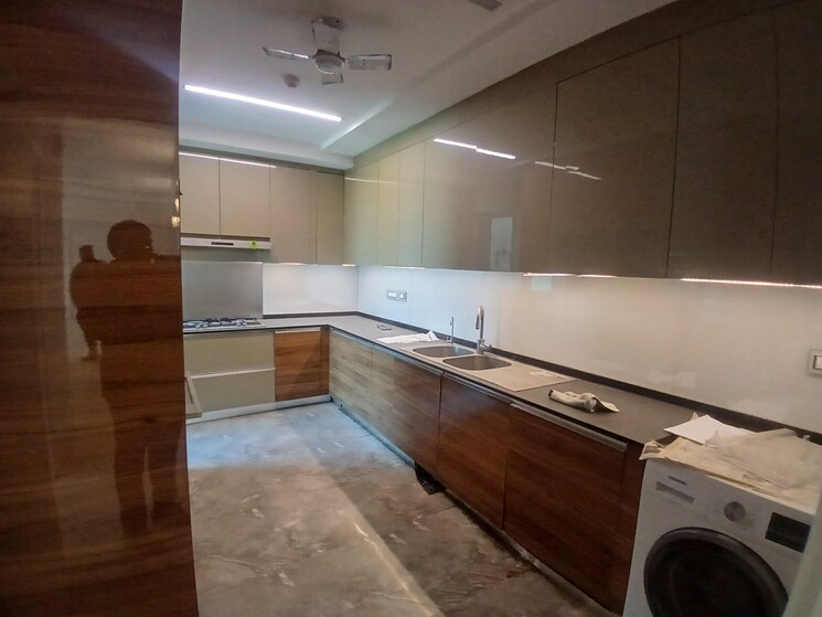 Kitchen, dlf-the-crest 4 Bedroom 3497 Sq.Ft. Apartment In Sector 54 Gurgaon 9653732