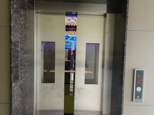 Lift in  Showroom at Hirandahalli – for Rent