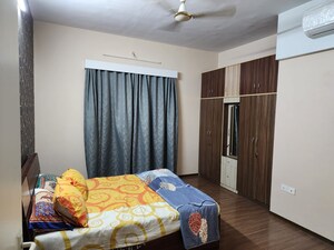 Bedroom in 3 BHK Apartment at Sheth Vasant Lawns, Laxmi Nagar – for Rent