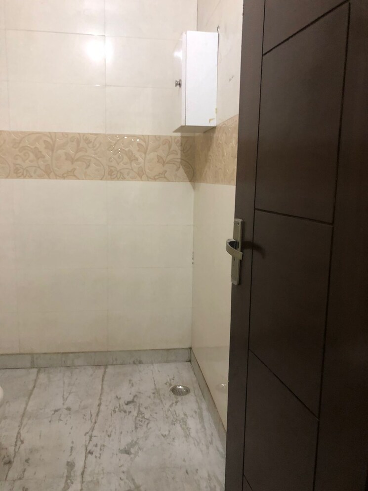 Bathroom, sector 46 2 Bedroom 1550 Sq.Ft. Independent House In Sector 46 Gurgaon 9653775