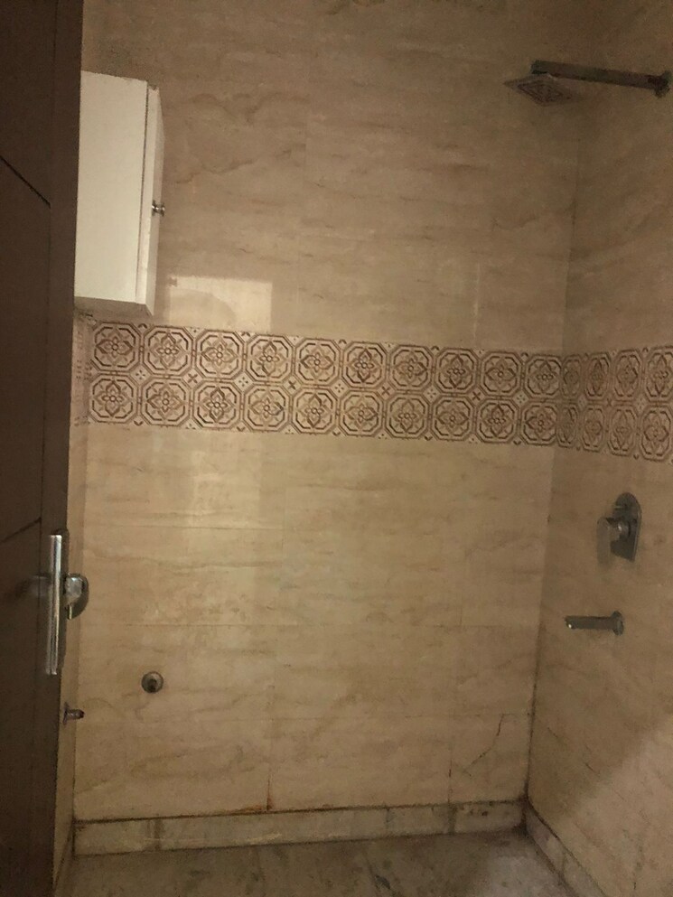 Bathroom, sector 46 2 Bedroom 1550 Sq.Ft. Independent House In Sector 46 Gurgaon 9653775