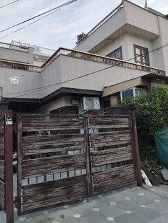 6+ BHK + Pooja Room Independent House For Sale in Sector 20