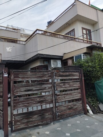 6+ BHK Independent House For Sale in Sector 20