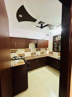 Kitchen in 2 BHK Builder Floor at Sector 40 – for Rent