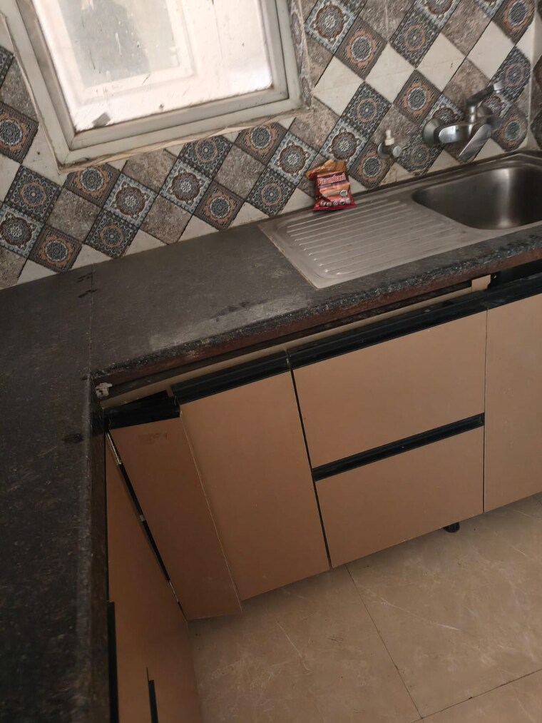 Kitchen, signature-global-park-4-and-5 3 Bedroom 1120 Sq.Ft. Builder Floor In Sohna Sector 36 Gurgaon 9653806