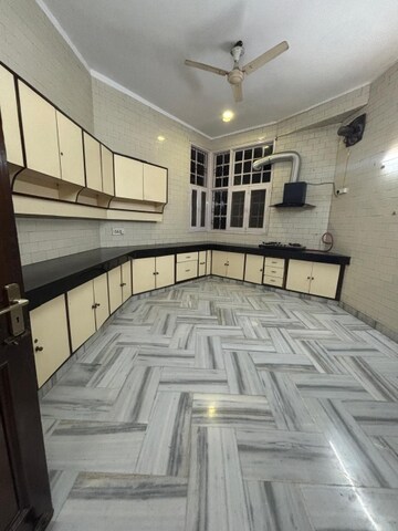 Staircase in 5 BHK Villa at Saket – for Rent