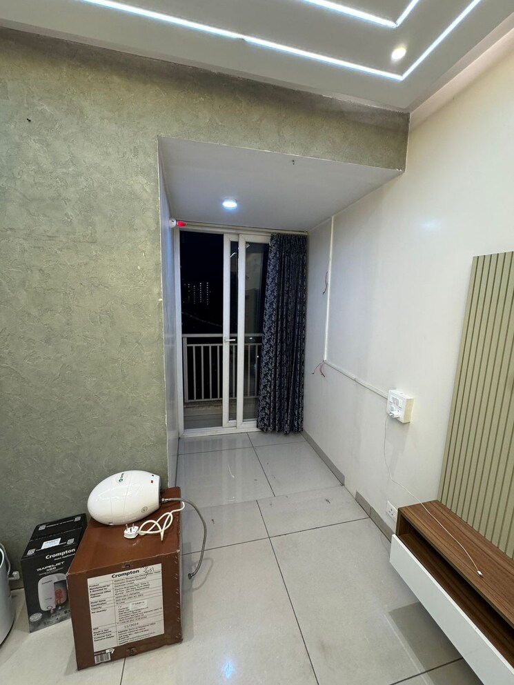 Living Room, pir machalla 3 Bedroom 2250 Sq.Ft. Apartment In Pir Machalla Zirakpur 9653824