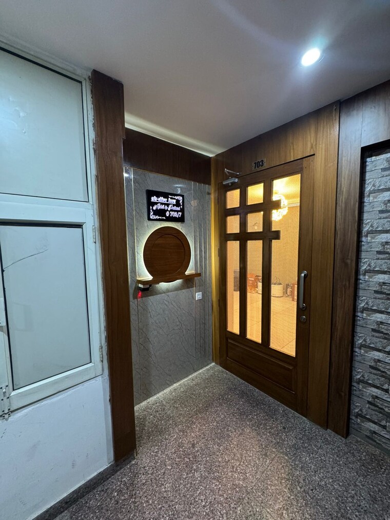 Room, pir machalla 3 Bedroom 2250 Sq.Ft. Apartment In Pir Machalla Zirakpur 9653824