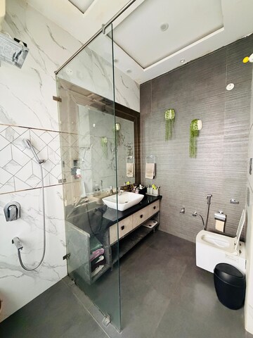 Team Area in 6 BHK Independent House at Mona Greens, Ghazipur – for Sale