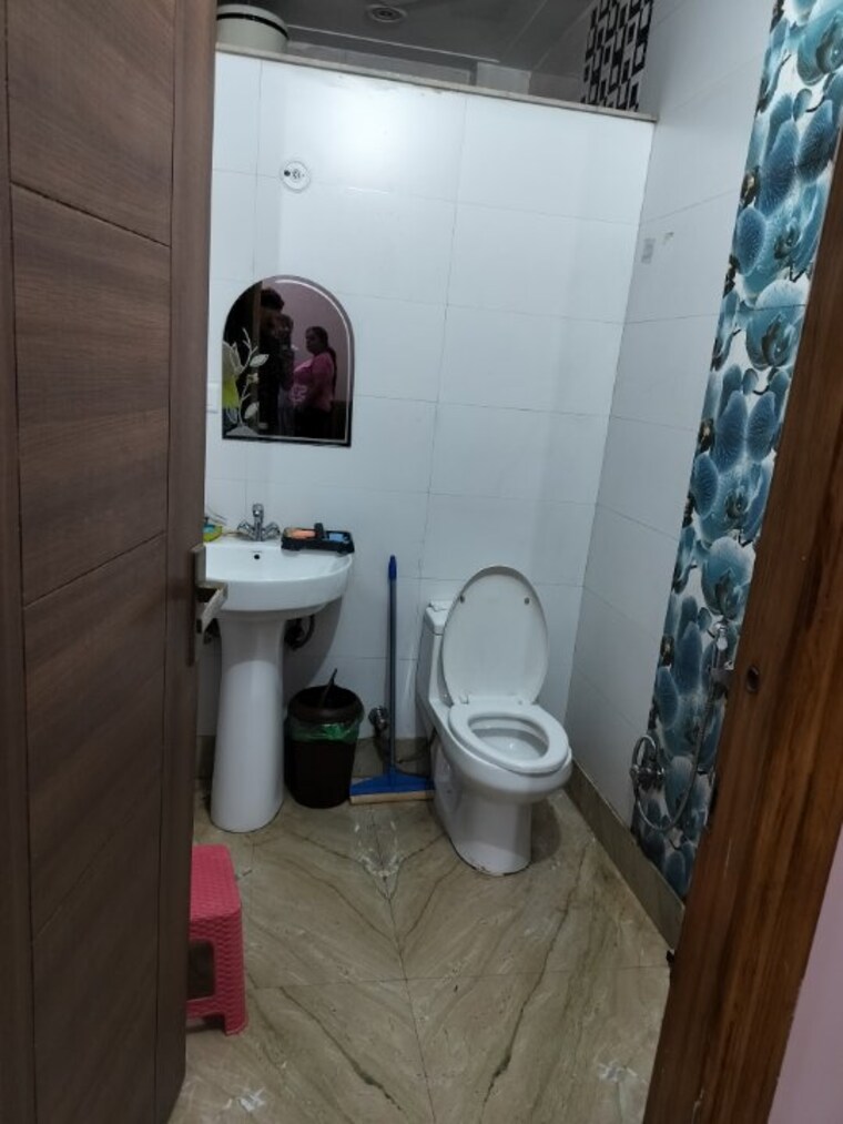 Bathroom, ss-mayfield-gardens 2 Bedroom 900 Sq.Ft. Independent House In Sector 51 Gurgaon 9027965
