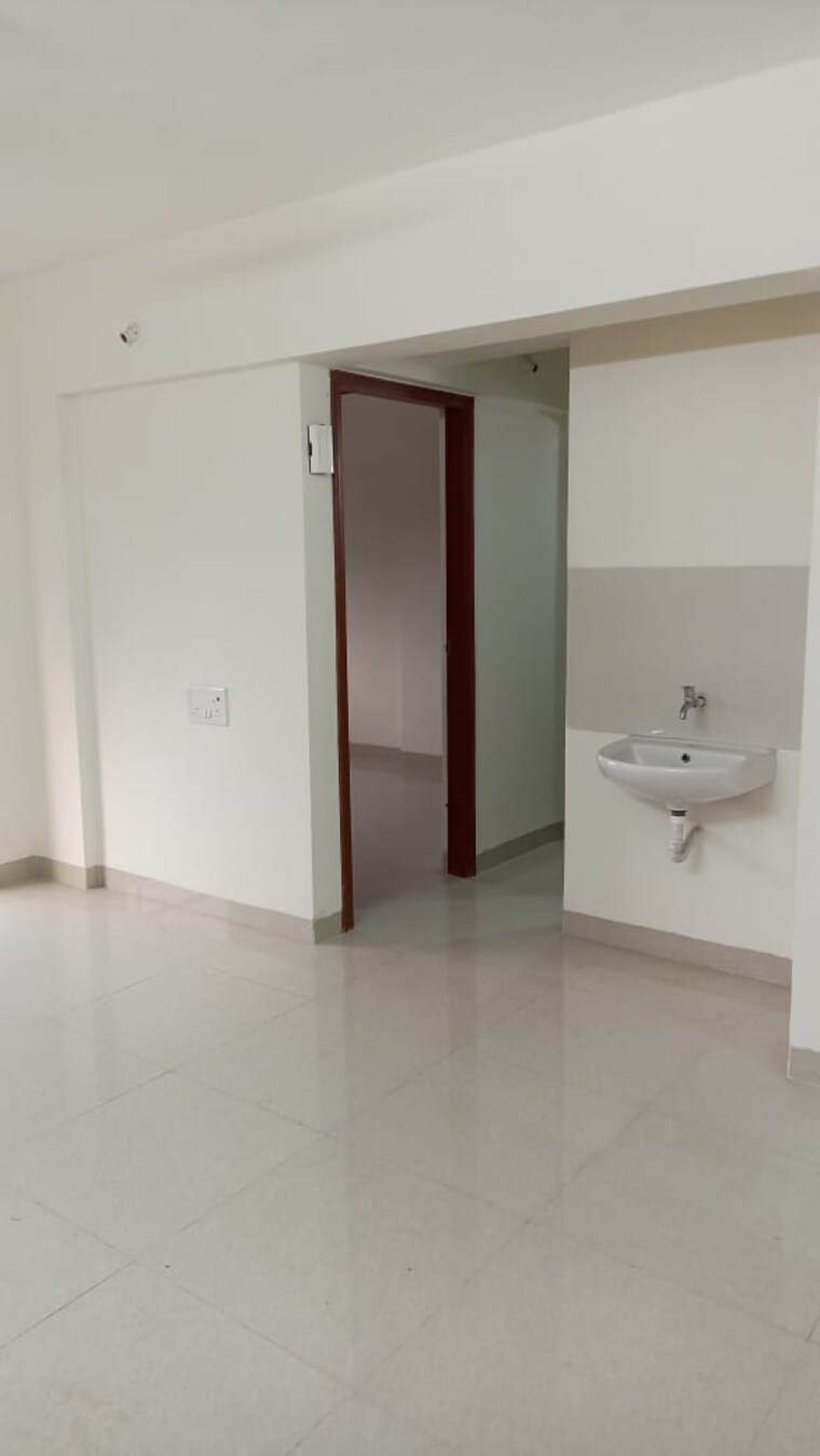Room, kalyani nagar 1 Bedroom 600 Sq.Ft. Apartment In Kalyani Nagar Pune 9653837