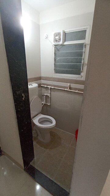 Bathroom in 1 BHK Apartment at Kalyani Nagar – for Rent