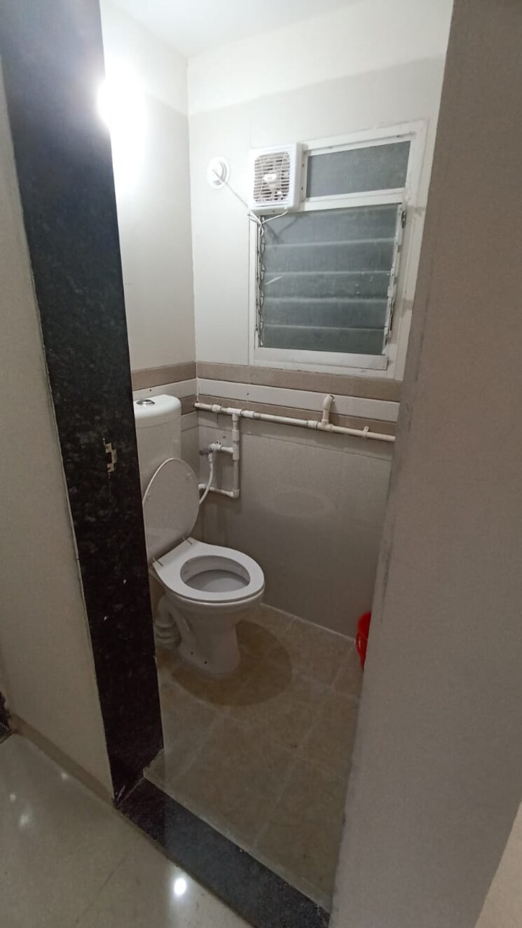 Bathroom, kalyani nagar 1 Bedroom 600 Sq.Ft. Apartment In Kalyani Nagar Pune 9653837