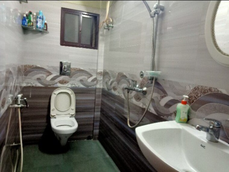 Bathroom, deeshari-ll 2 Bedroom 801 Sq.Ft. Apartment In Purbalok Kolkata 9641339