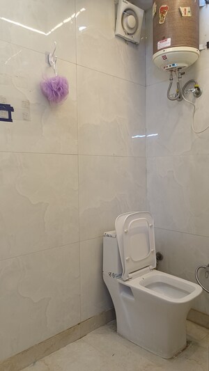 Bathroom in 3 BHK Builder Floor at Old Rajinder Nagar – for Rent