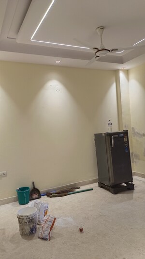 Furnished Amenities in 3 BHK Builder Floor at Old Rajinder Nagar – for Rent