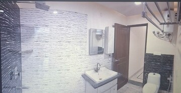 Bathroom in 3 BHK Builder Floor at Sector 36 – for Rent