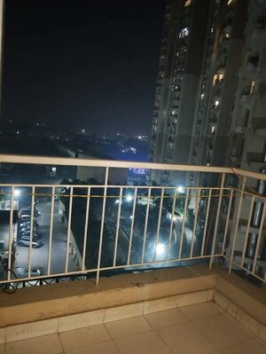 3 BHK Apartment For Rent in Gaur City 2 - 14th Avenue, Sector 16c Greater Noida