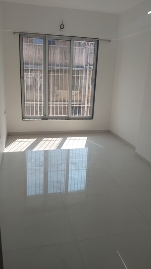 Room in 2 BHK Apartment at Haware Tilak Nagar, Tilak Nagar – for Rent