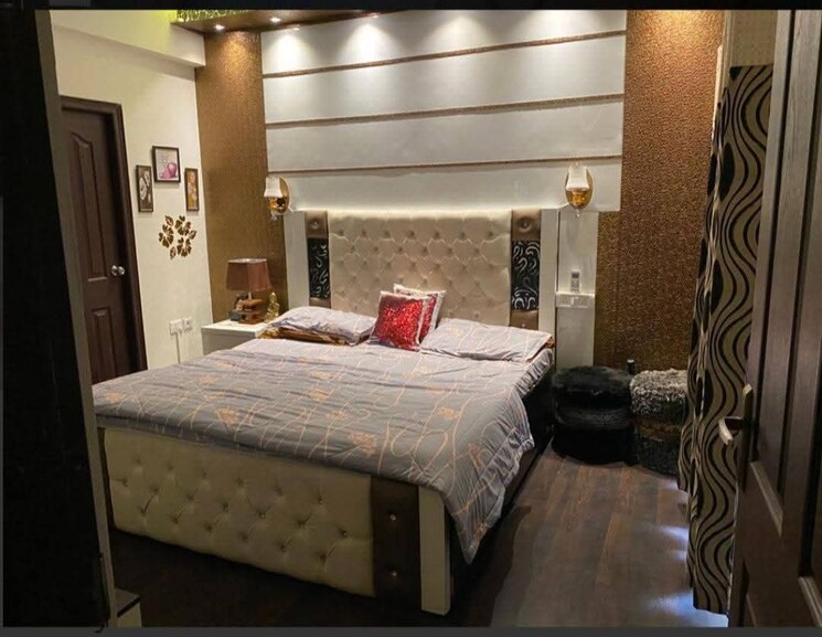 Bedroom, vvip-homes 2 Bedroom 1060 Sq.Ft. Apartment In Gaur City 2 Greater Noida 9653930