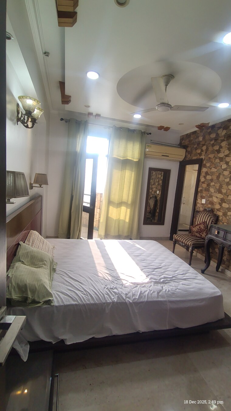 undefined, unitech-palms 3.5 Bedroom 2150 Sq.Ft. Apartment In South City 1 Gurgaon 9653927