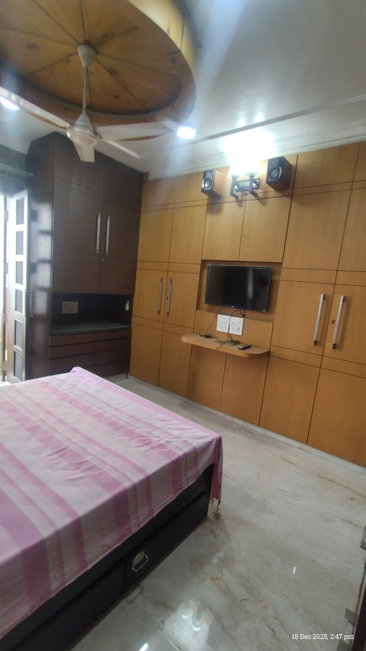 Kitchen, unitech-palms 3.5 Bedroom 2150 Sq.Ft. Apartment In South City 1 Gurgaon 9653927