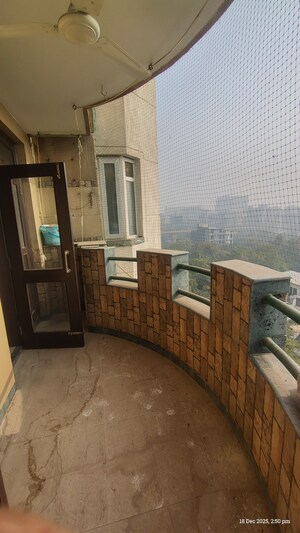 Kitchen in 3.5 BHK Apartment at Unitech Palms, South City 1 – for Rent