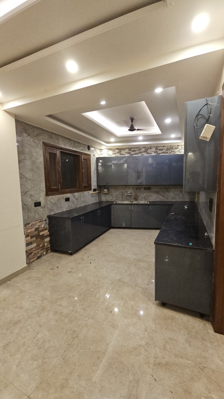 Kitchen, sector 43 4 Bedroom 350 Sq.Mt. Independent House In Sector 43 Noida 9653929