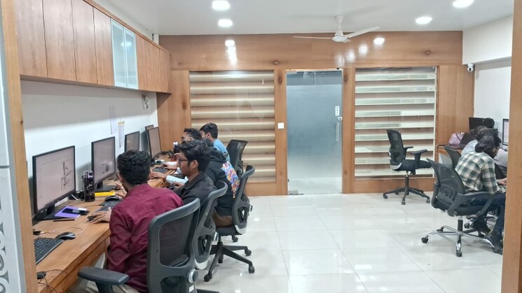  Parking, sola road Commercial Office Space 970 Sq.Ft. In Sola Road Ahmedabad 9653936