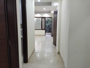 Building Lobby in 2 BHK Builder Floor at Hauz Khas – for Rent