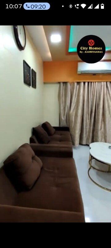 Living Room in 3 BHK Apartment at Kurla East – for Rent
