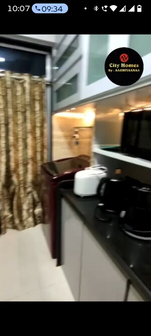 Master Bedroom in 3 BHK Apartment at Kurla East – for Rent