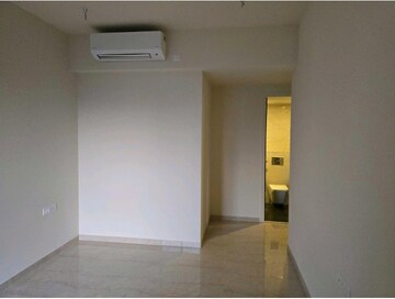Room in 2 BHK Apartment at Lodha Sterling, Kolshet Road – for Sale