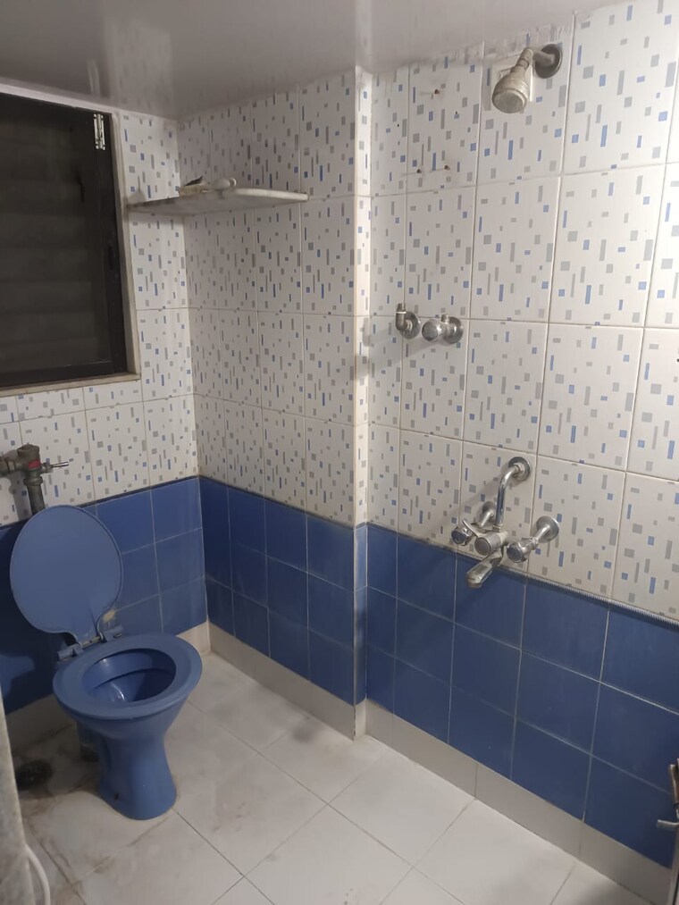 Bathroom, green-acres-ii-chs-ltd 2 Bedroom 650 Sq.Ft. Apartment In Ghodbunder Road Thane 9653960