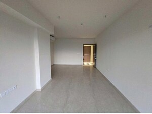 Room in 2 BHK Apartment at Lodha Sterling Tower K, Kolshet Road – for Sale