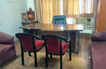  Office Space For Rent in Hazratganj