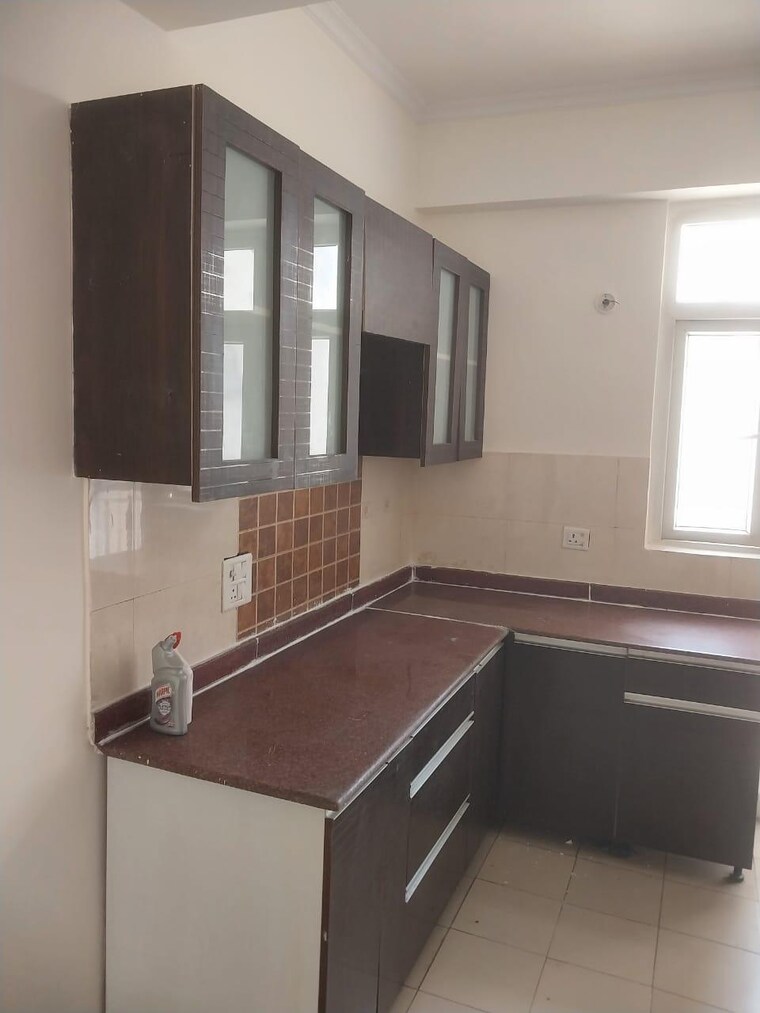 Kitchen, amrapali-platinum 3 Bedroom 1495 Sq.Ft. Apartment In Sector 119 Noida 9653973