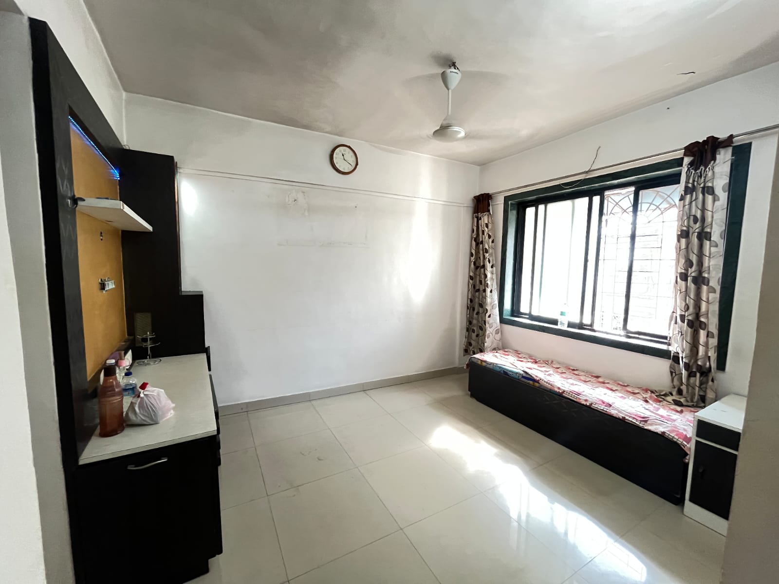 1 BHK + Extra Room Apartment For Rent in Charai